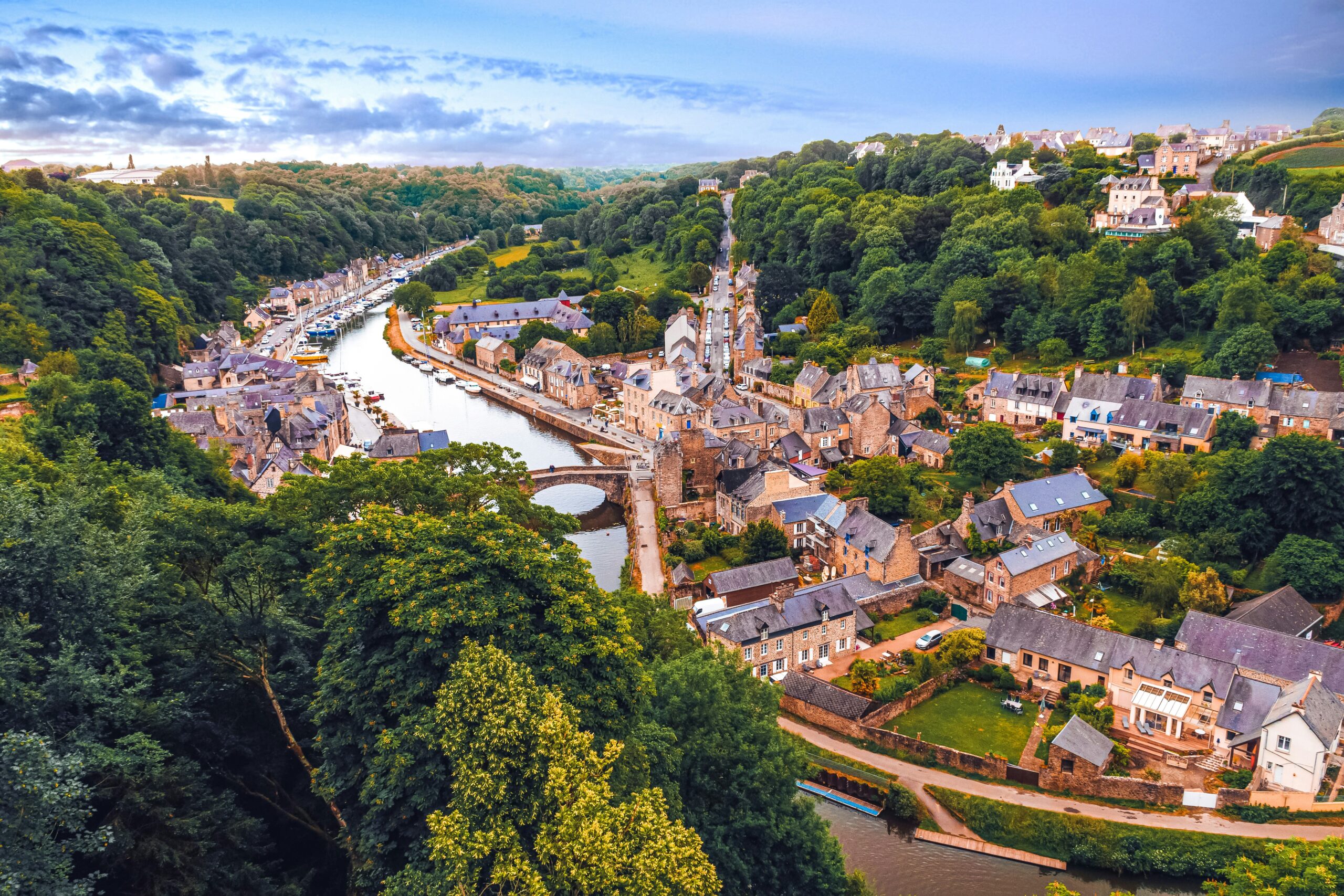 Dinan in a Day: River Views, Ancient Lanes, and Crêpes