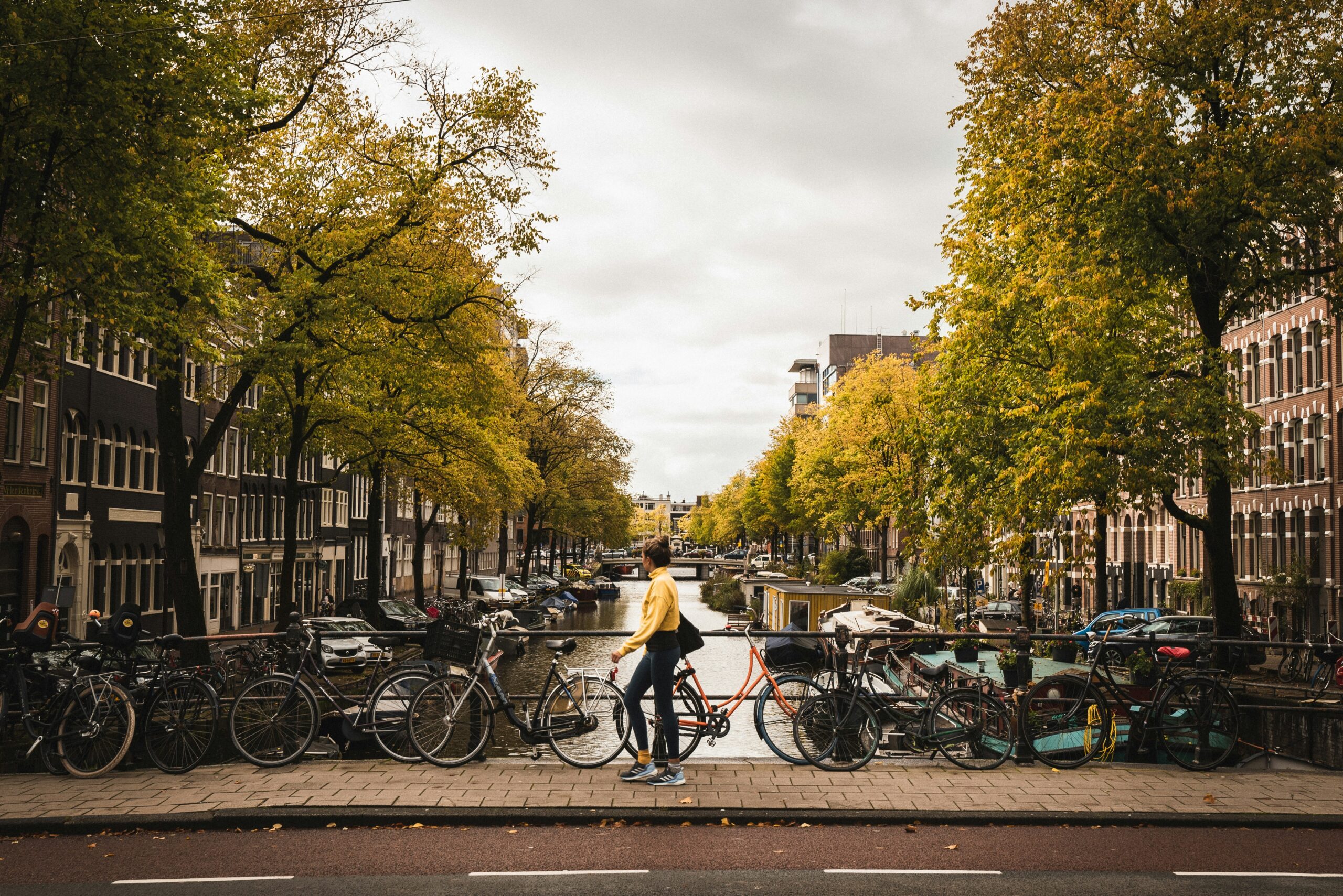 Cool Amsterdam in Autumn; Streets, Art, and Foodie Magic